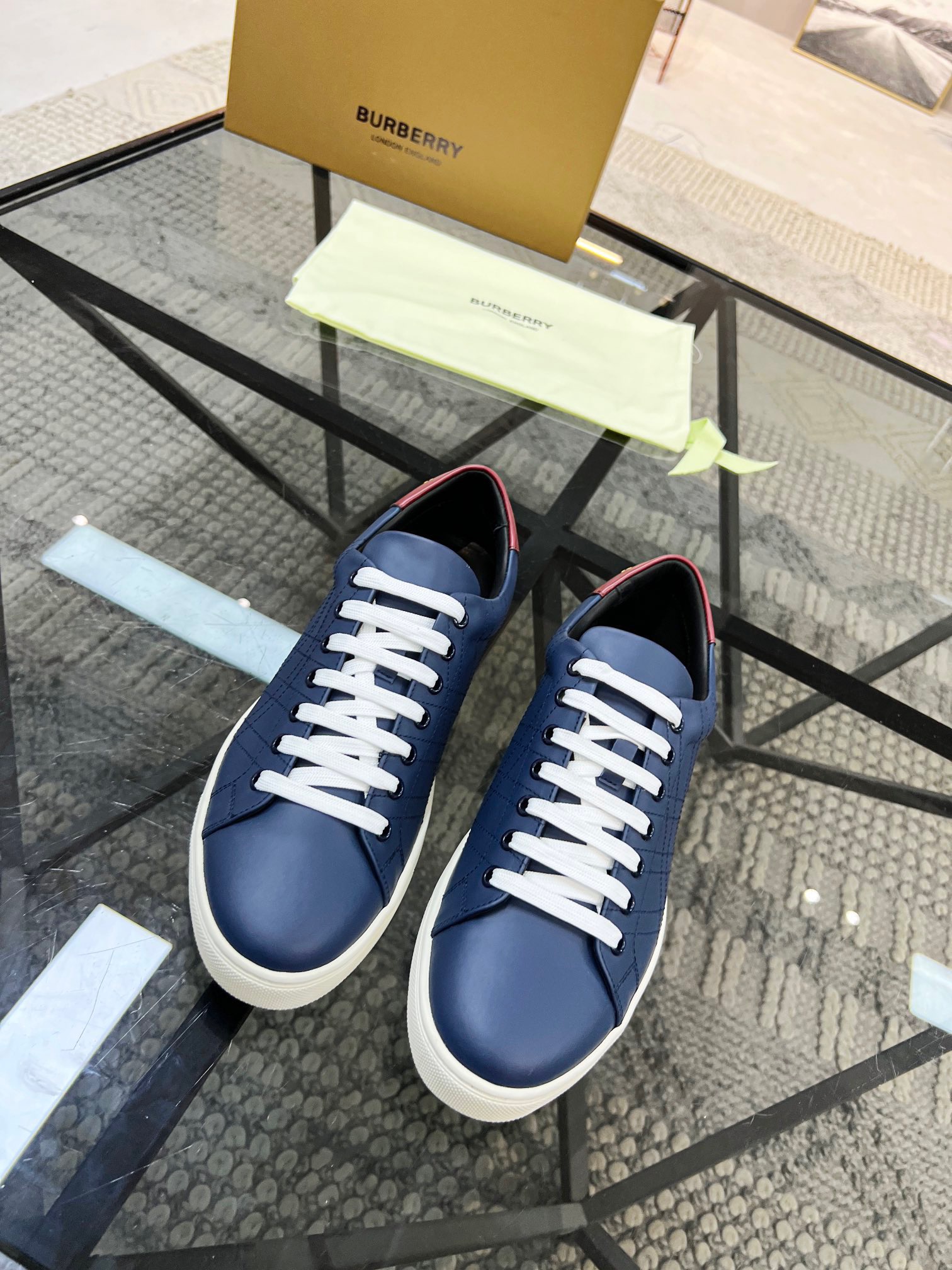 Men B*rberry Sneaker ()