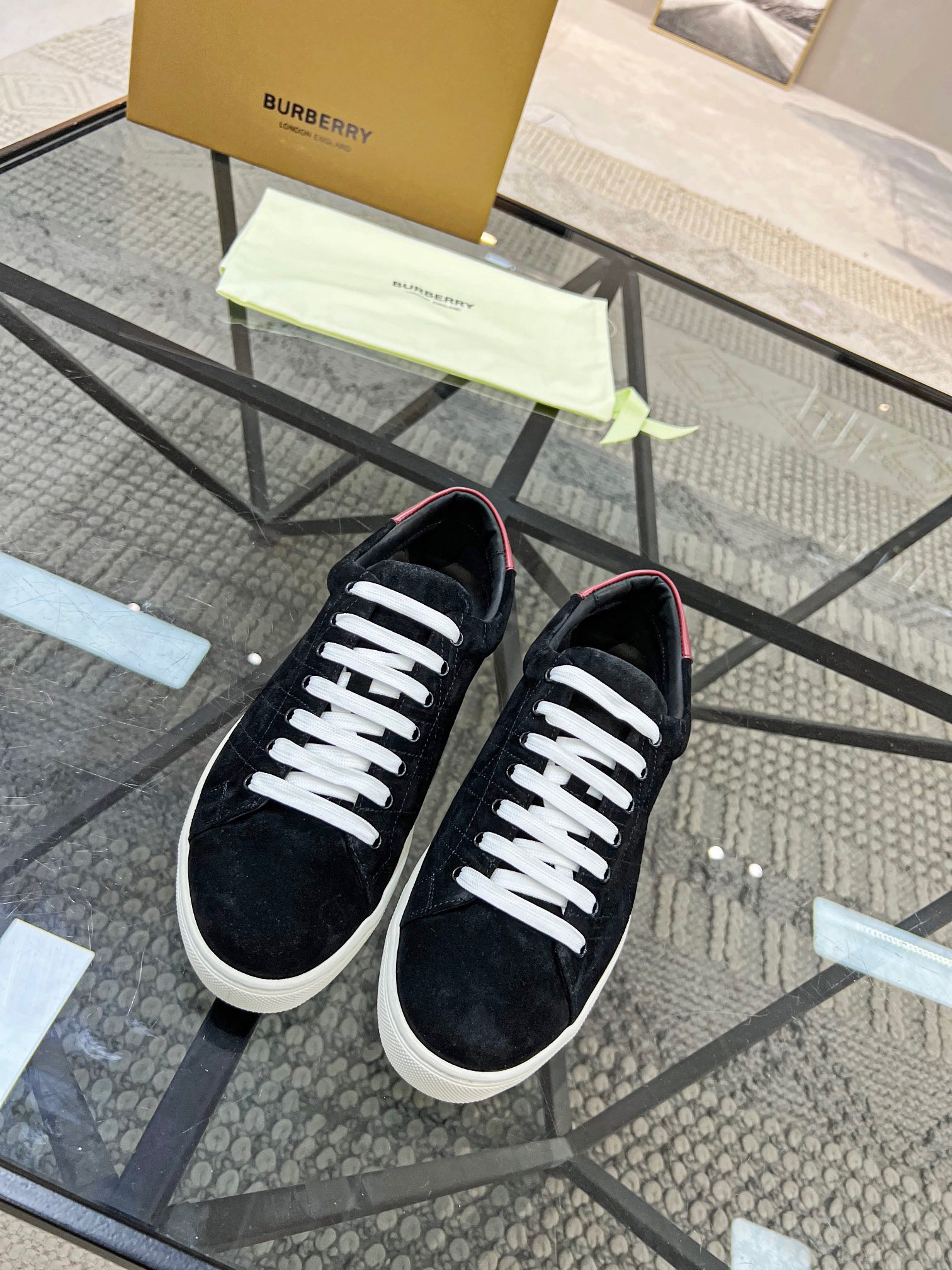 Men B*rberry Sneaker ()