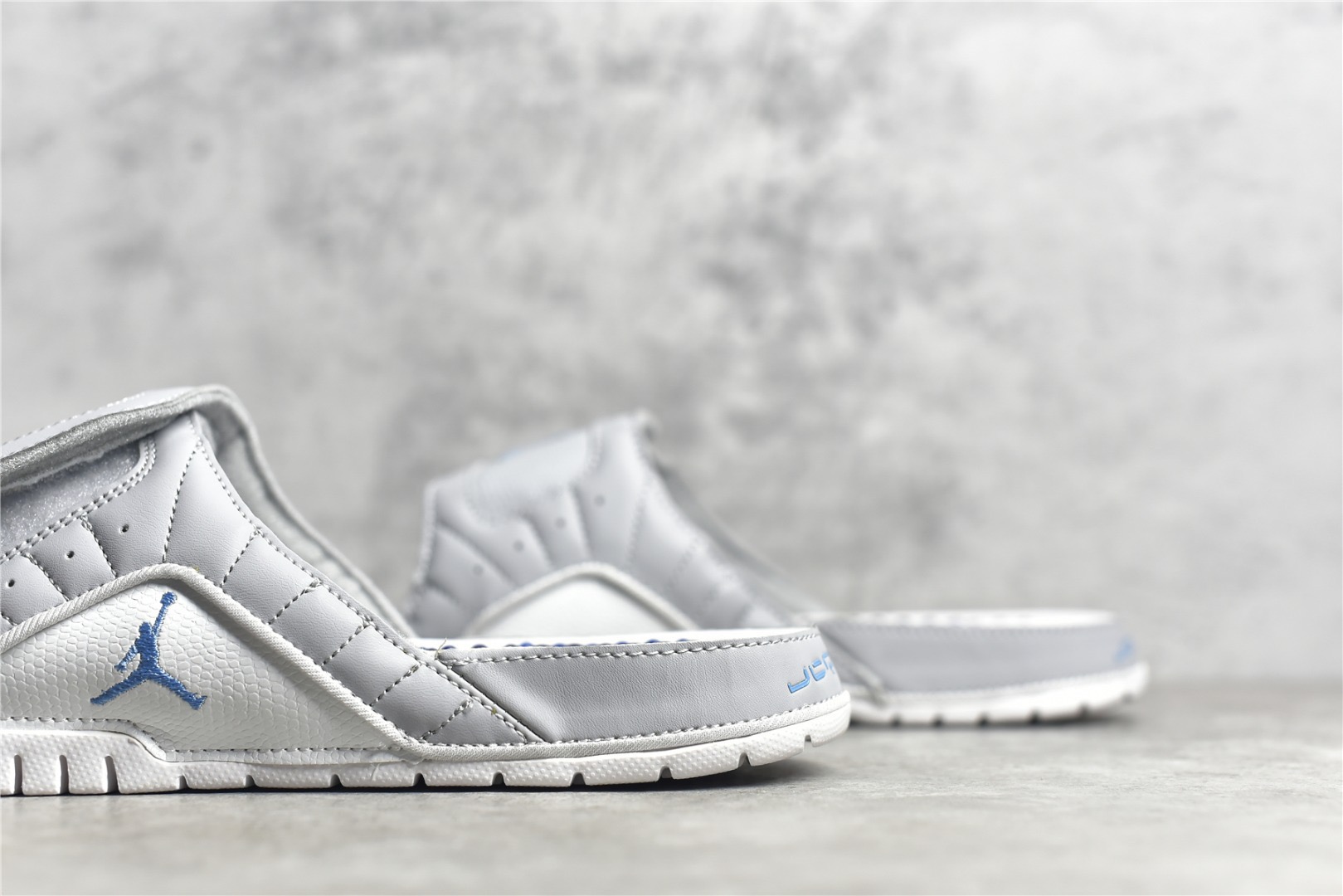 Nike Air Jordan 12 Slippers