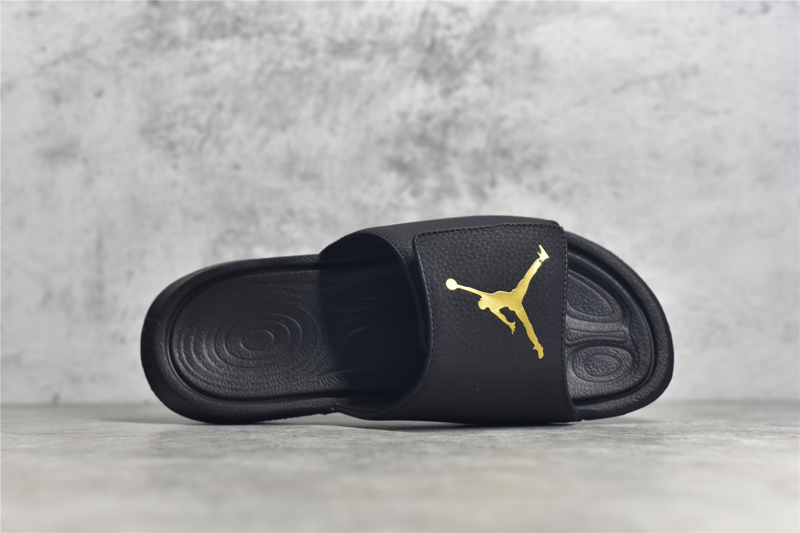 Nike Air Jordan 6 Slippers