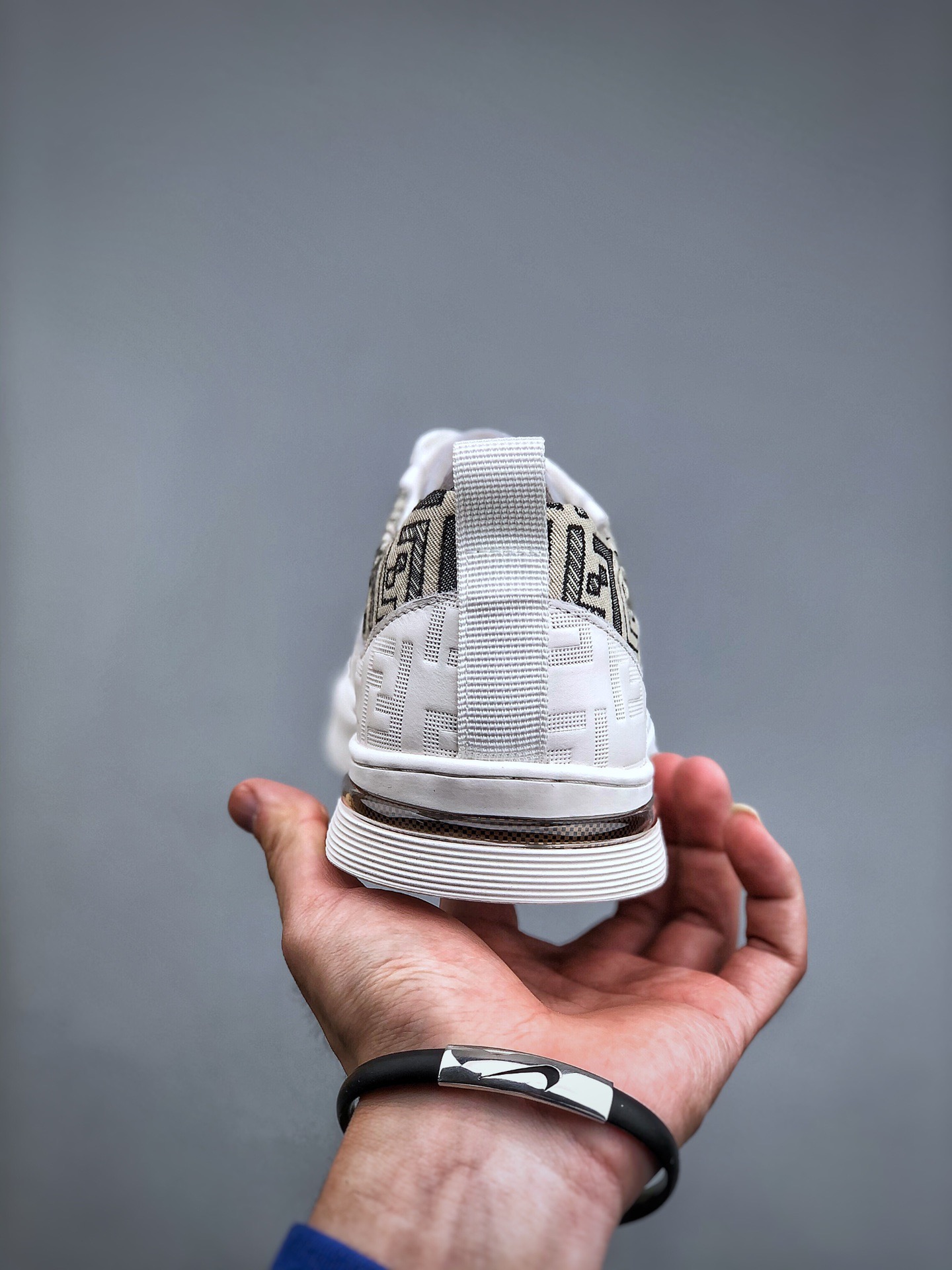 Men F*endi Top Sneaker ( )