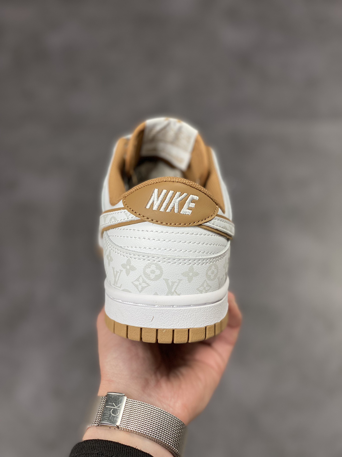 Nike SB Dunk Low