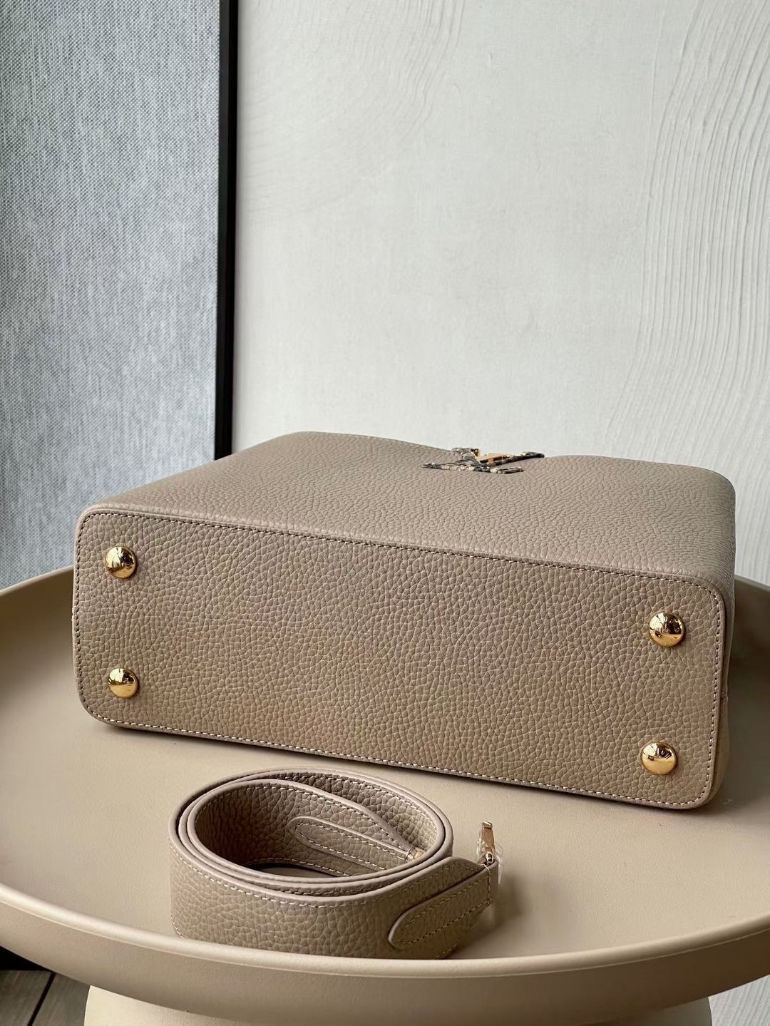 L*ouis V*uitton Top Bag