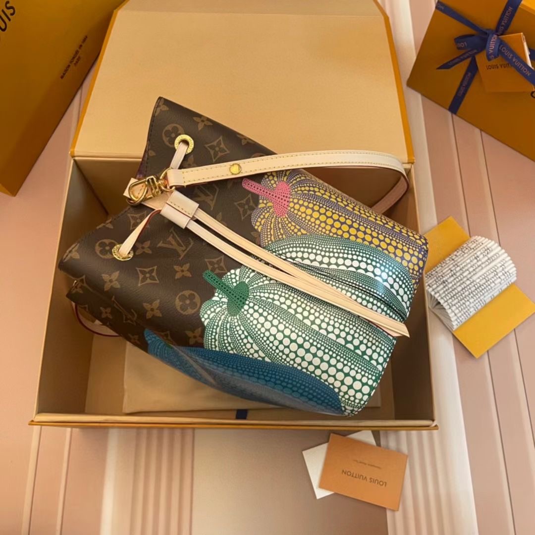 L*ouis V*uitton Top Bag