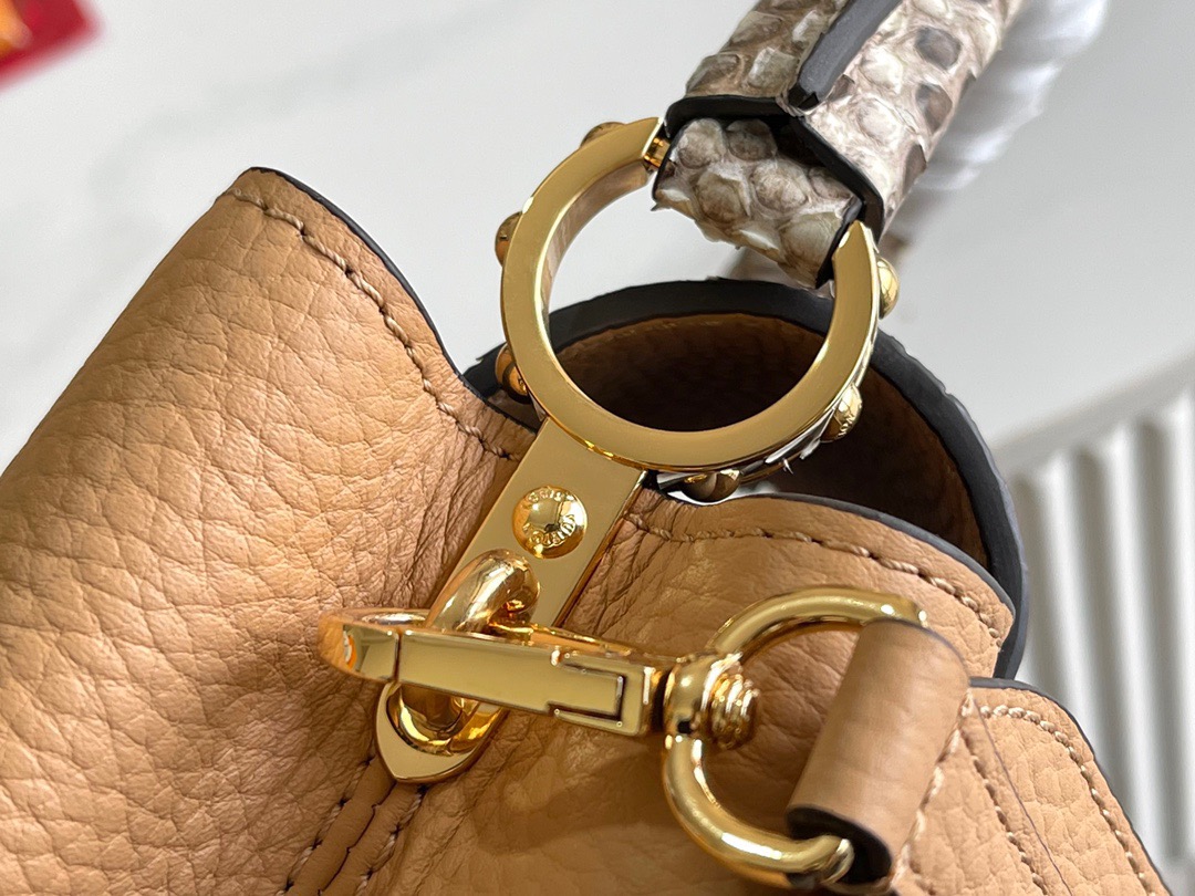 L*ouis V*uitton Top Bag