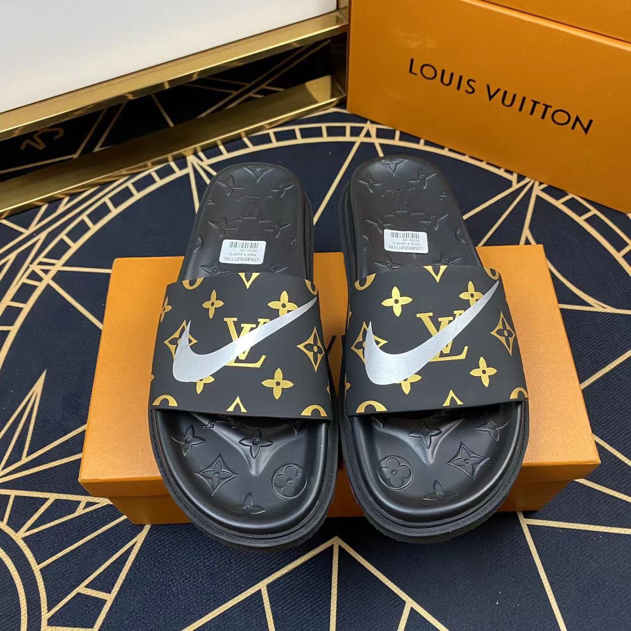 Men L*ouis V*uitton Top Slippers