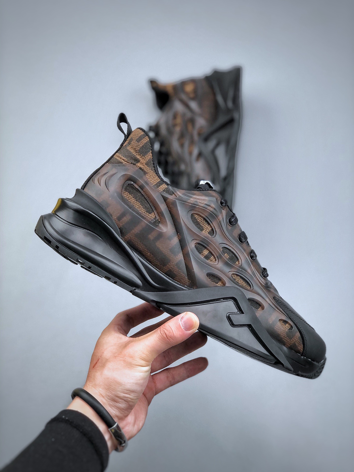 Men F*endi Top Sneaker ( )