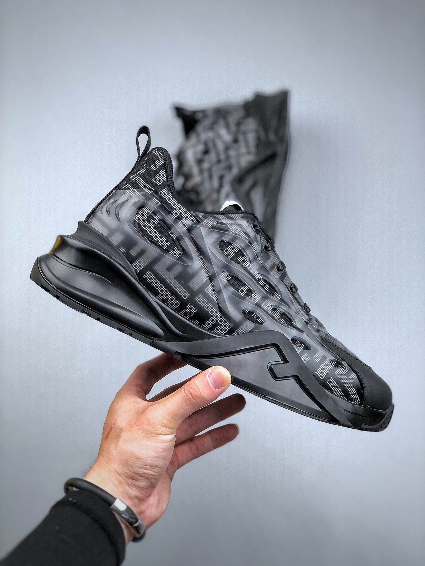 Men F*endi Top Sneaker （ ）