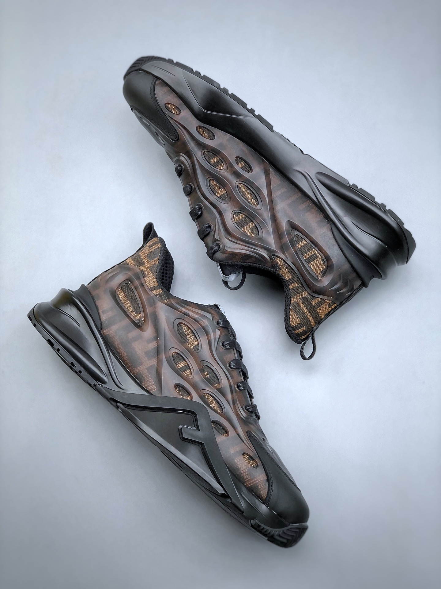 Men F*endi Top Sneaker ( )