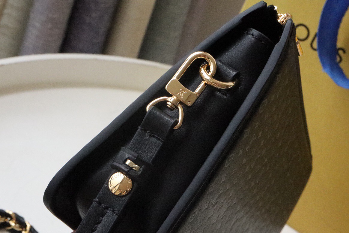 L*ouis V*uitton Top Bag