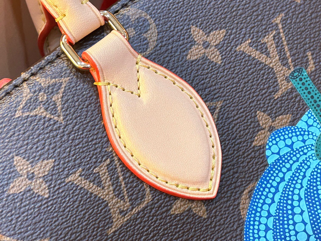 L*ouis V*uitton Top Bag