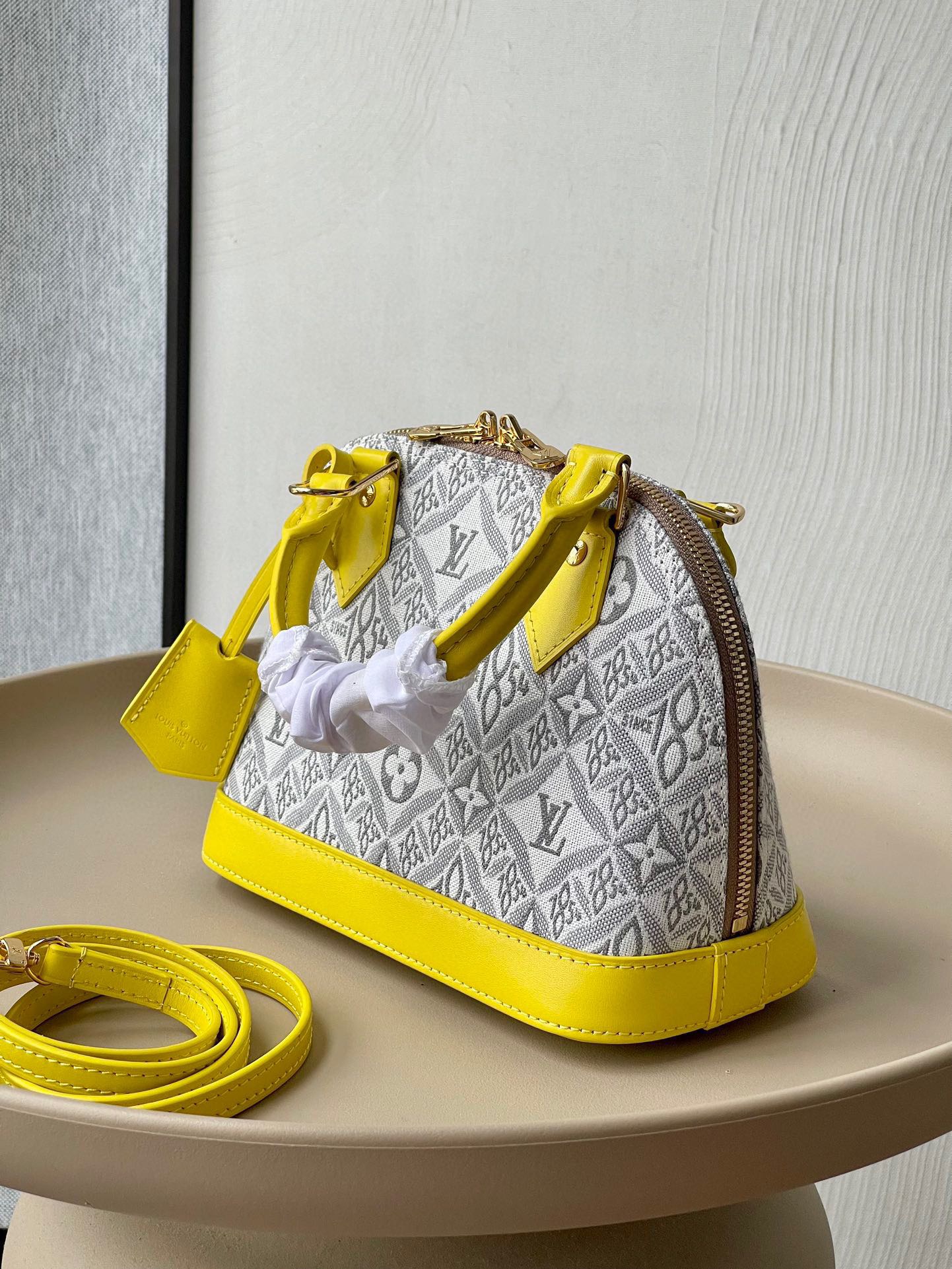 L*ouis V*uitton Top Bag