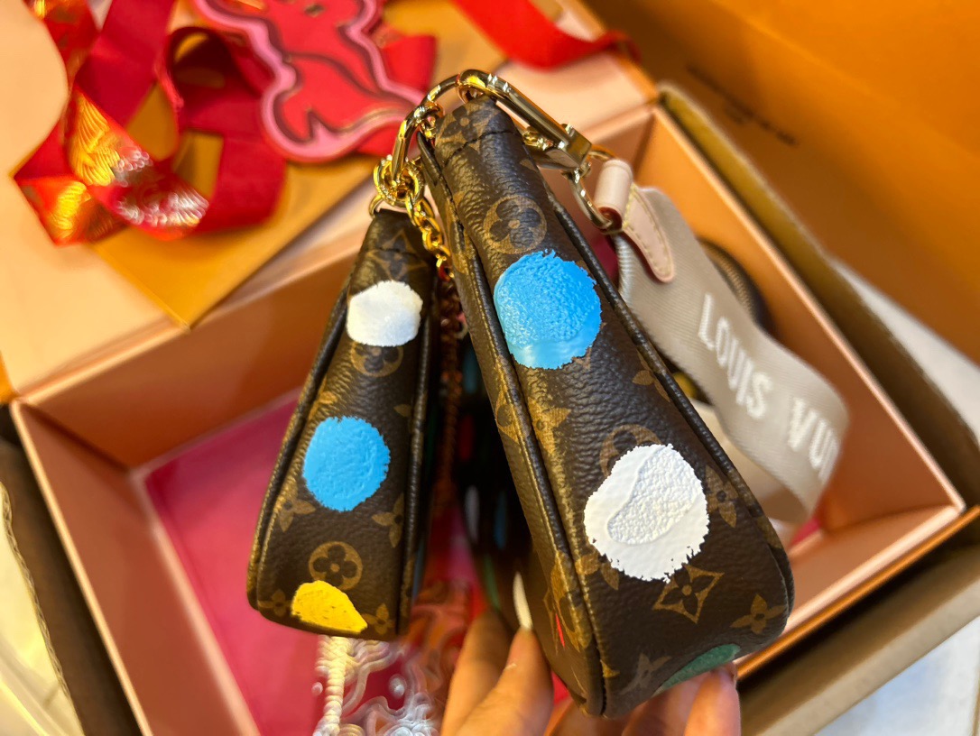 L*ouis V*uitton Top Bag