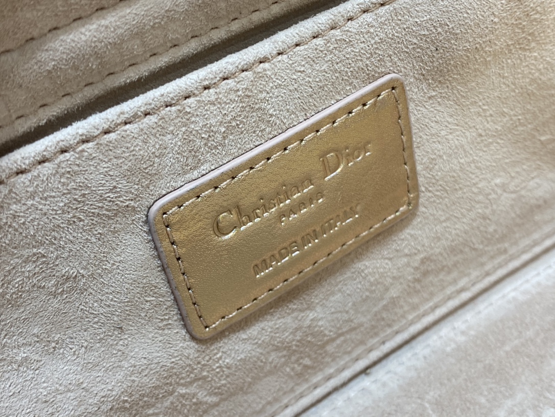 D*ior Bag Top Quality