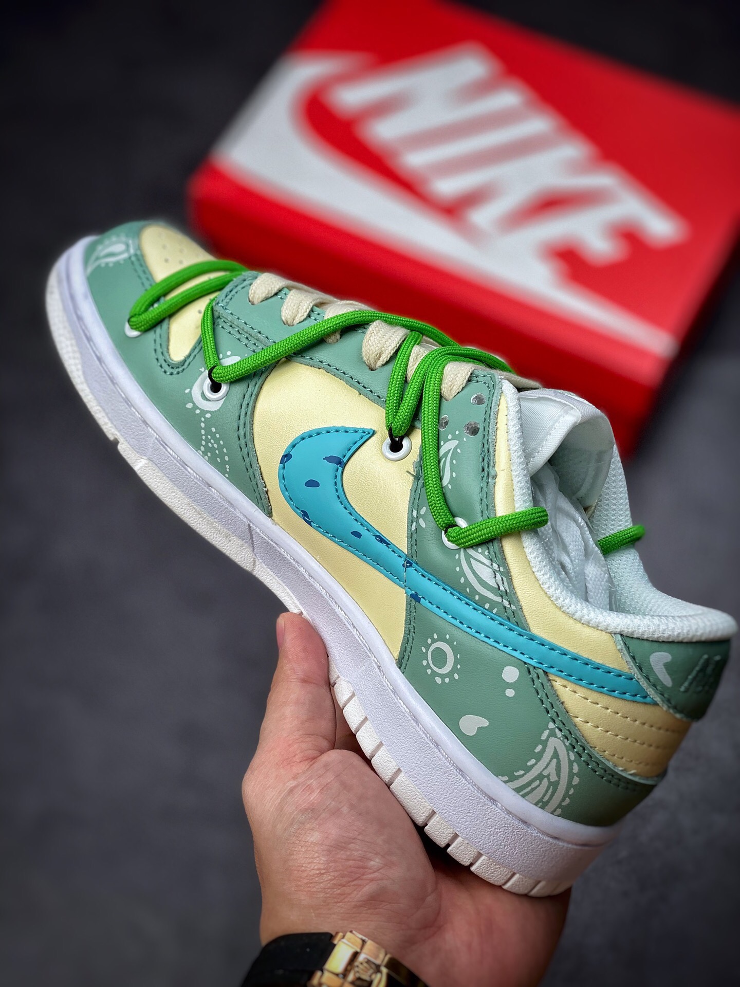 Nike SB Dunk Low