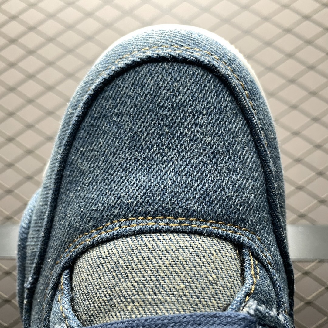 Nike Air Jordan 4 aj4