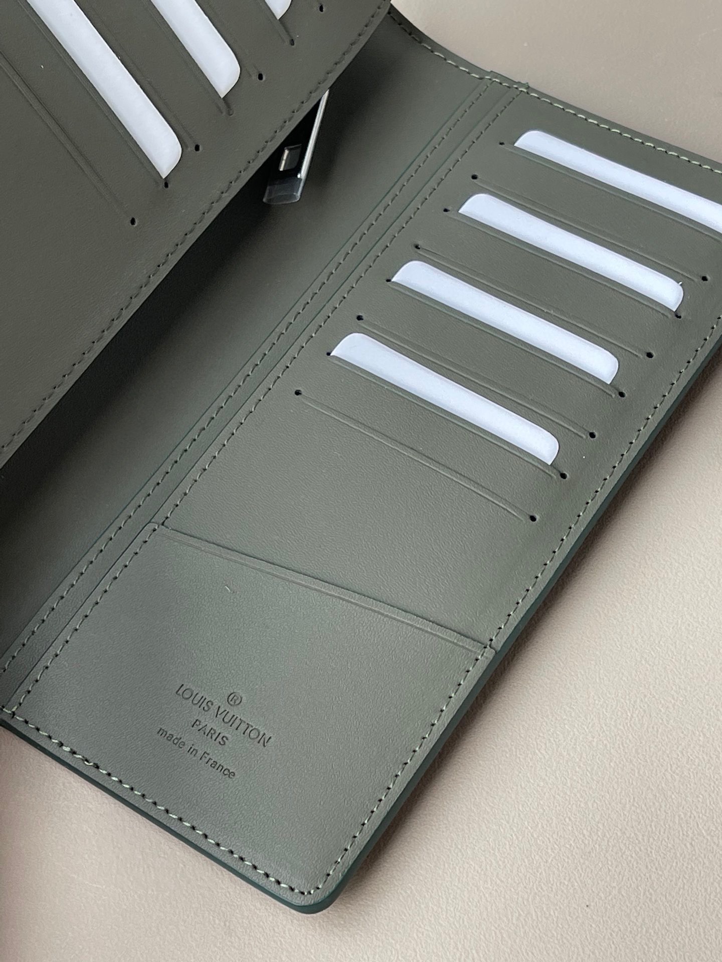 L*ouis V*uitton Top Bag