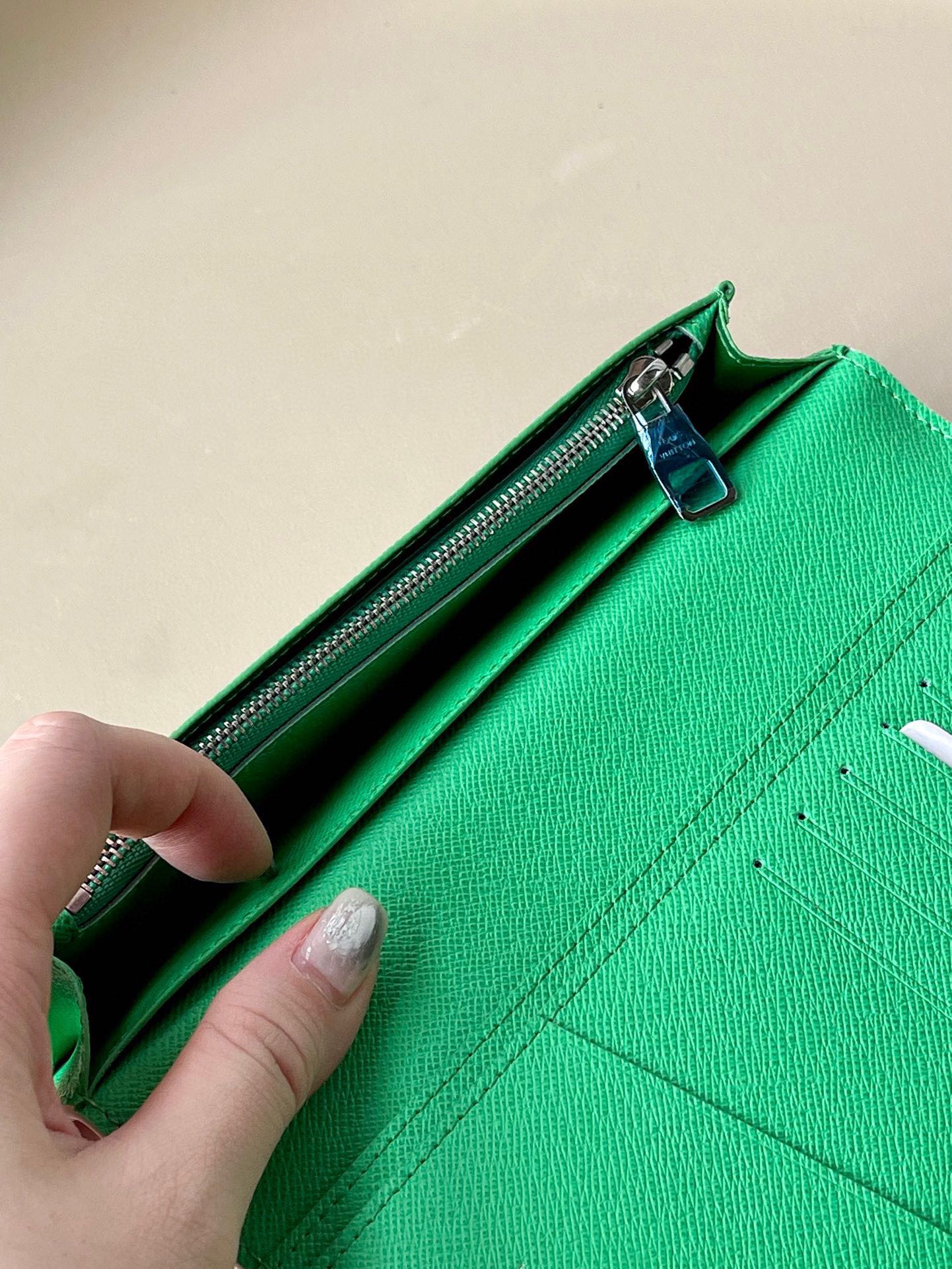 L*ouis V*uitton Top Bag