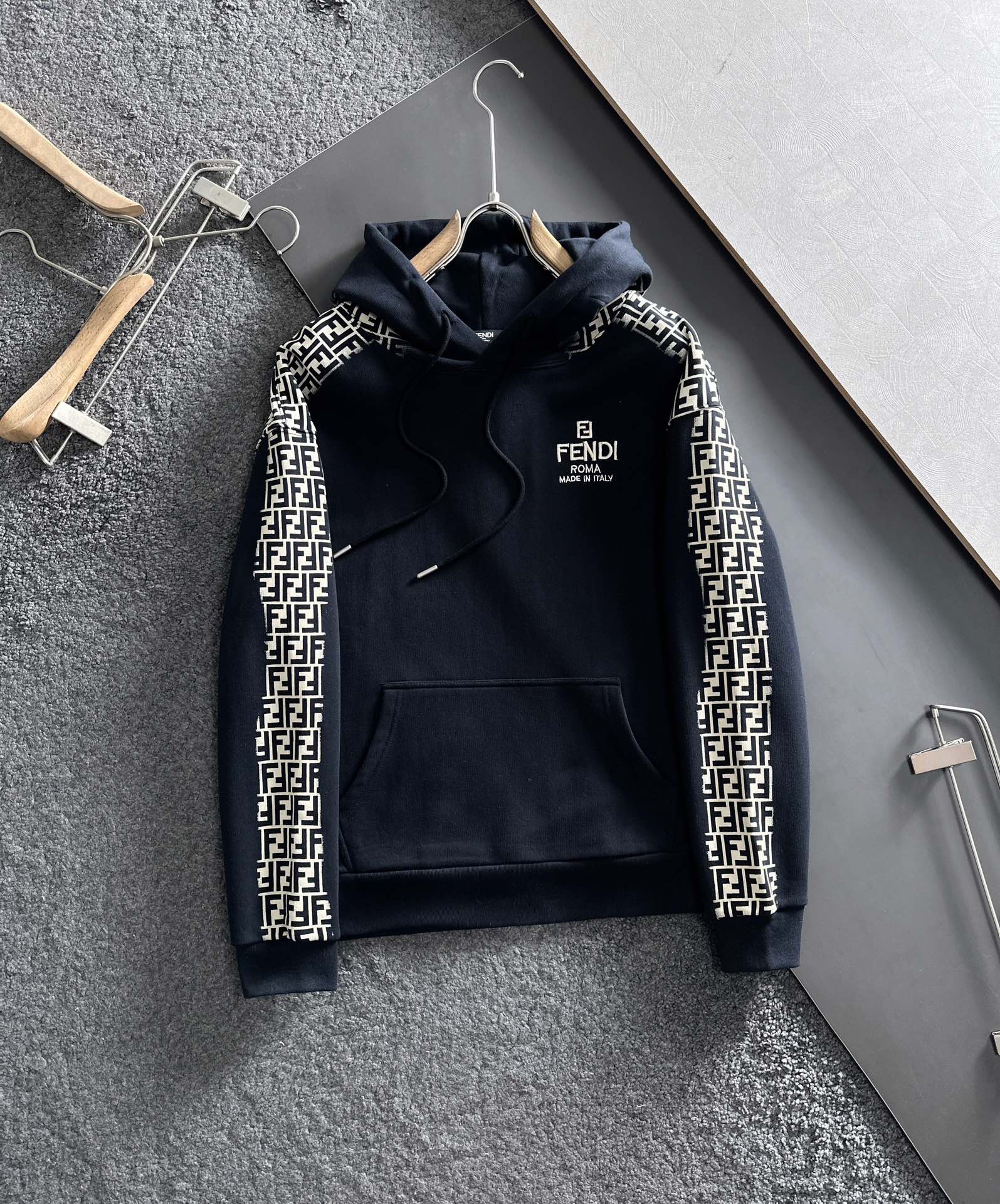 Men Sweater Top Quality ()