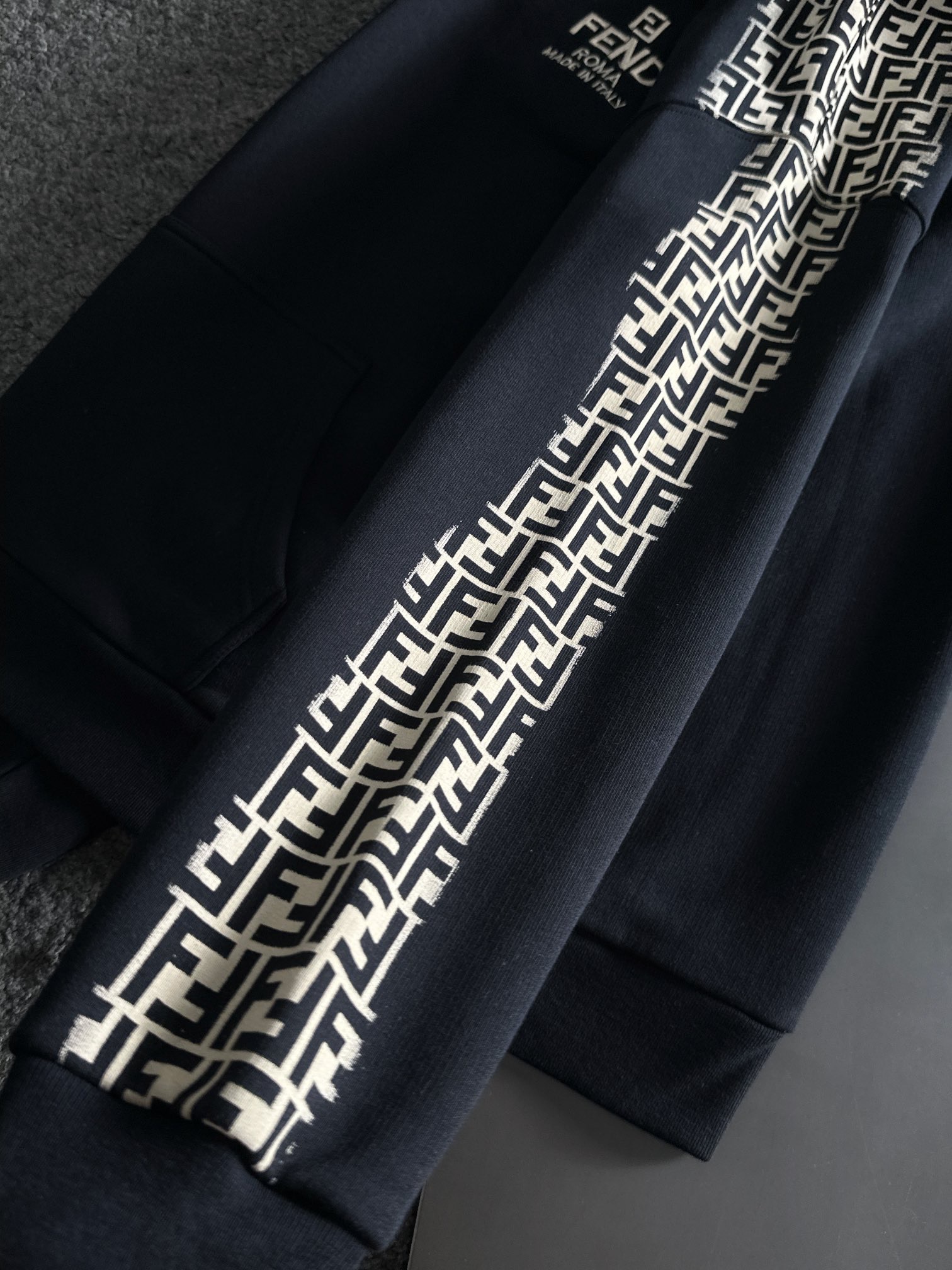 Men Sweater Top Quality ()