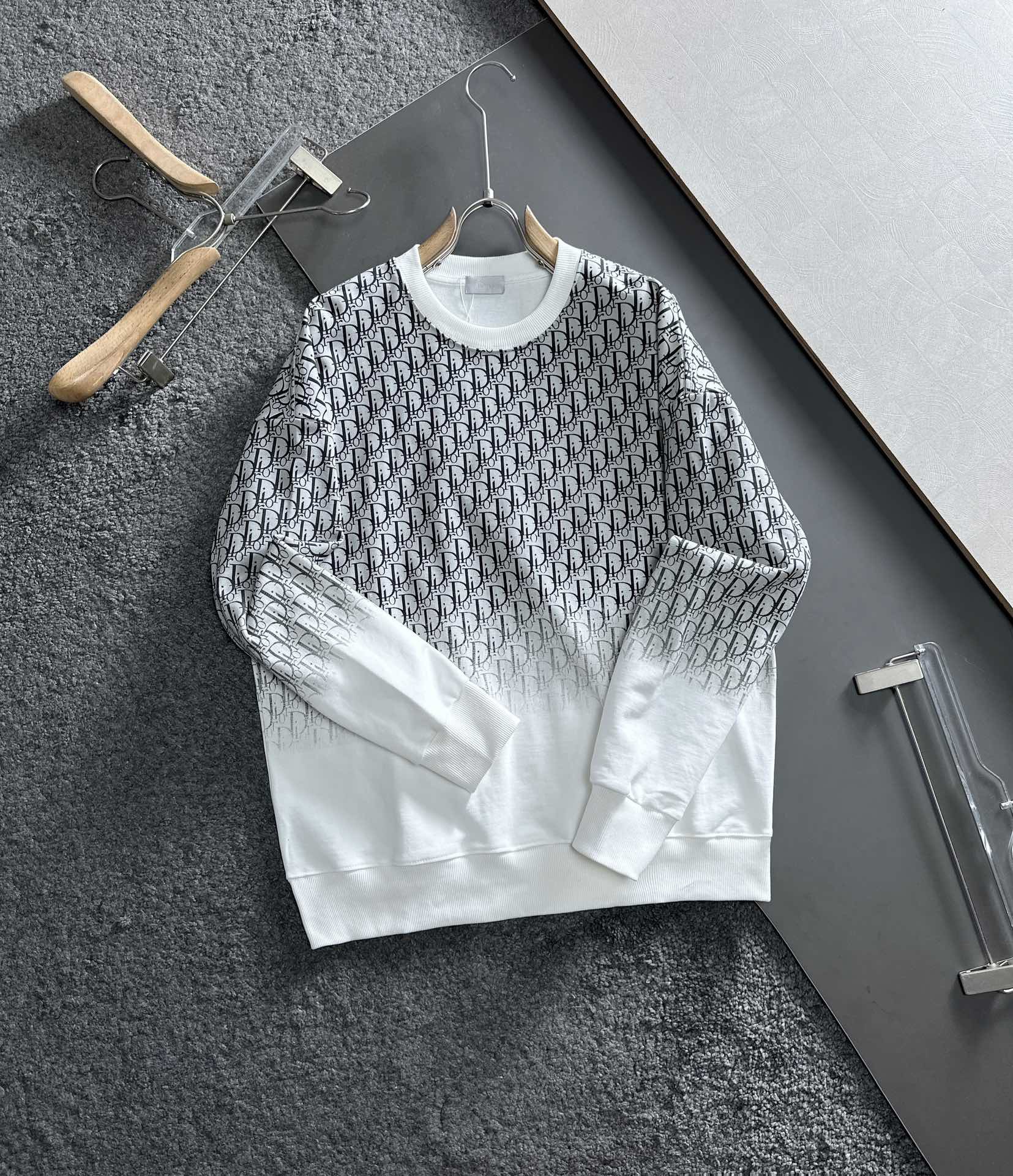 Men Sweater Top Quality ()