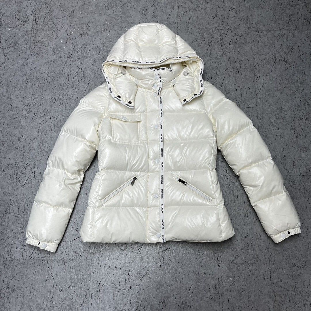 Women Jacket/Sweater Top Quality