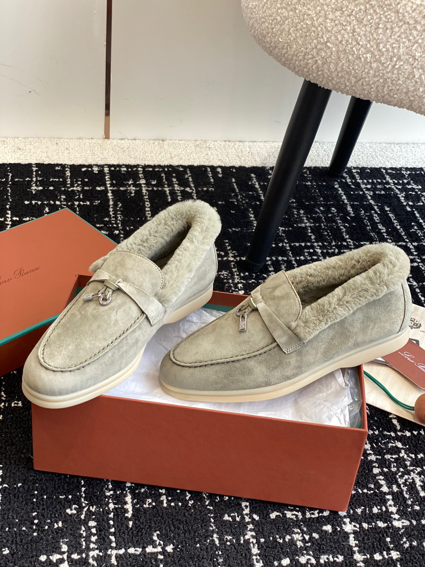 Women L*oro P*iana Top Loafer （）