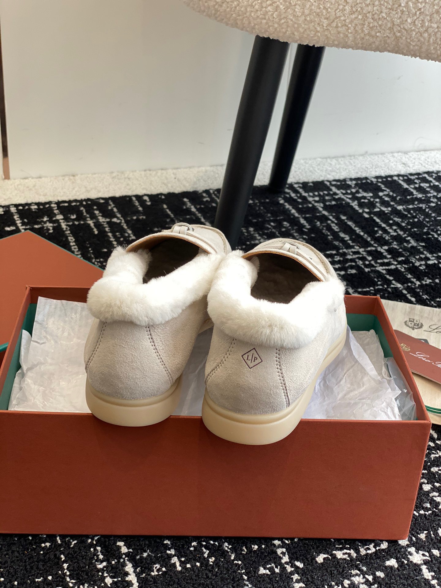 Women L*oro P*iana Top Loafer ()