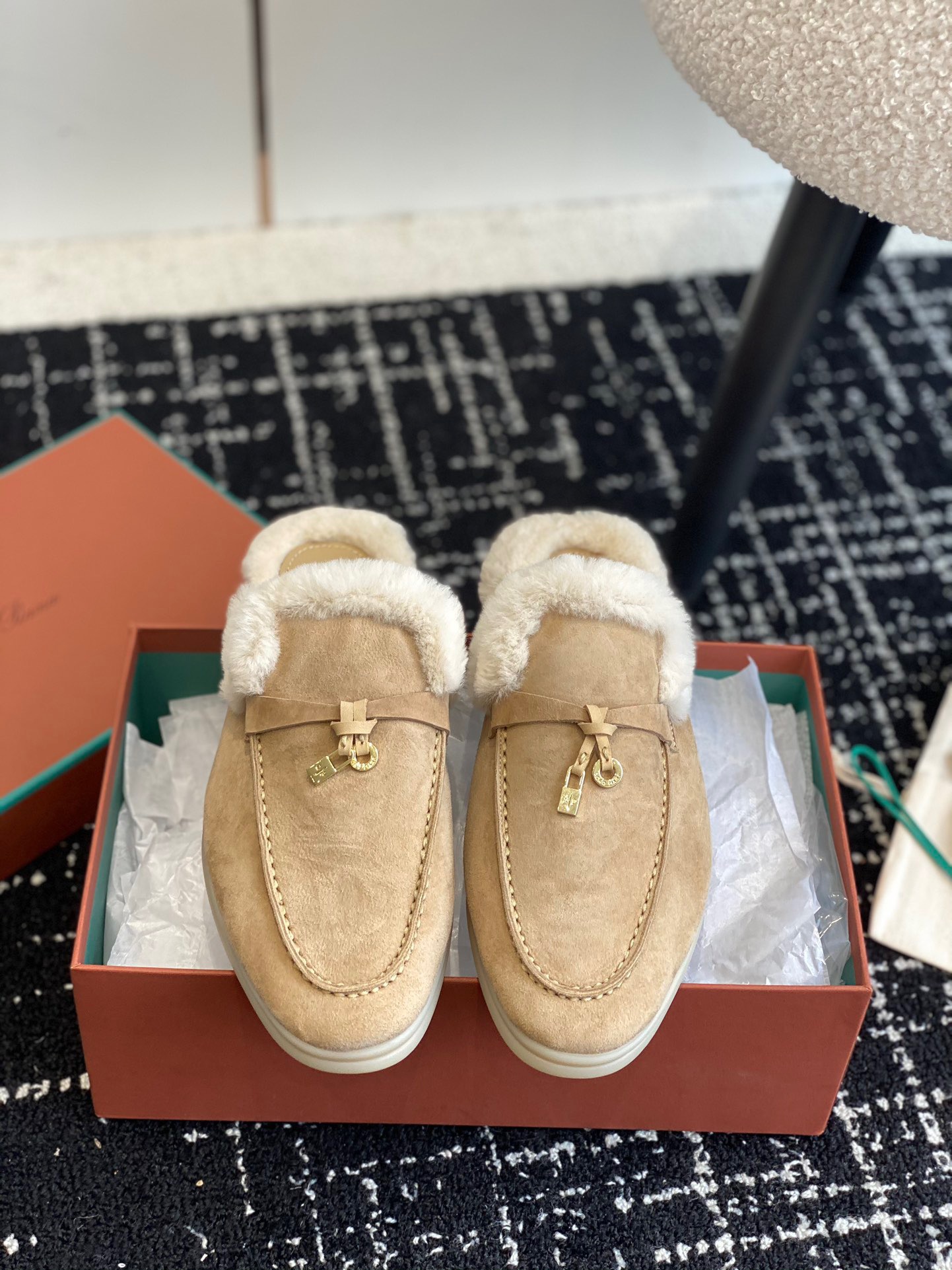 Women L*oro P*iana Top Loafer （）