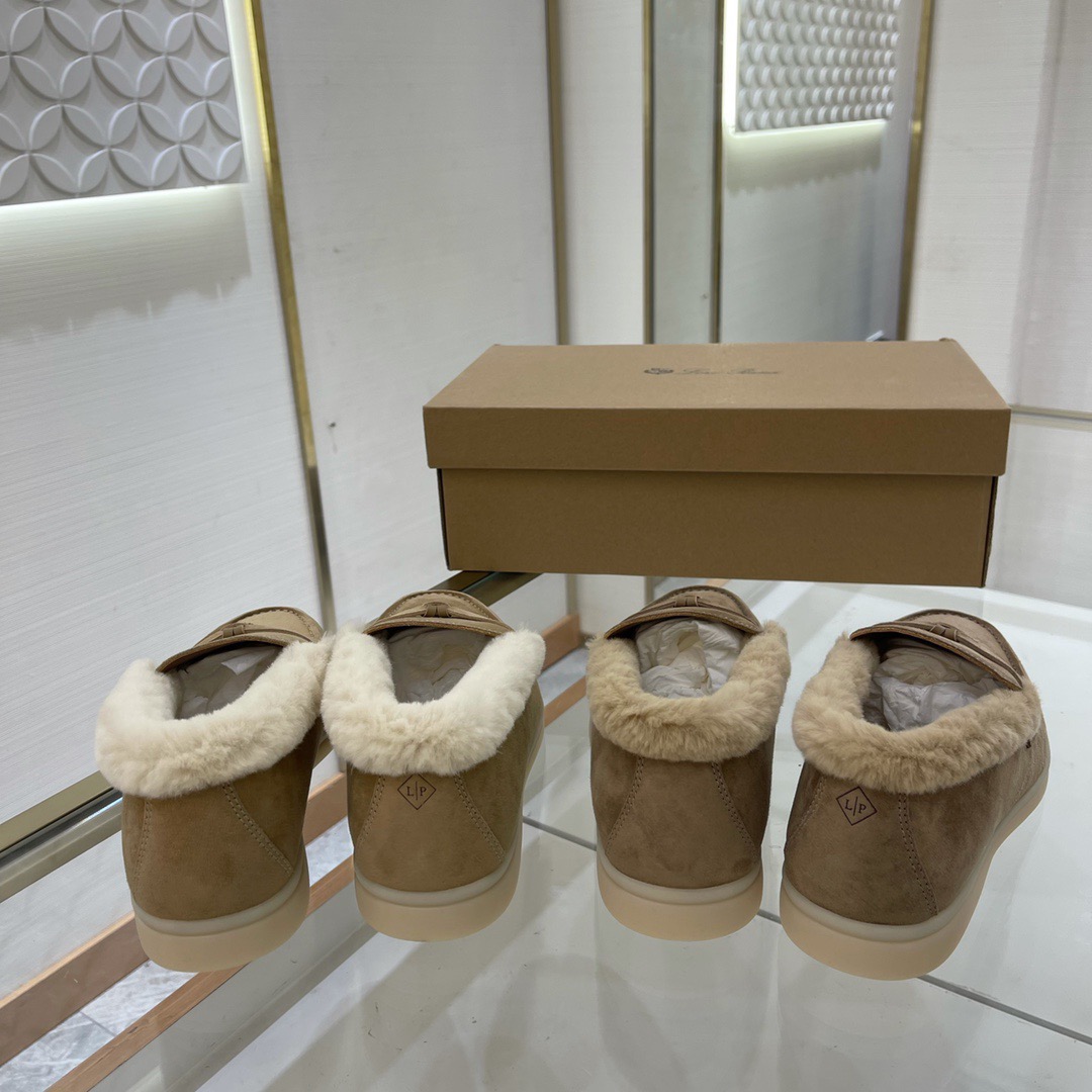 Women L*oro P*iana Top Loafer ()