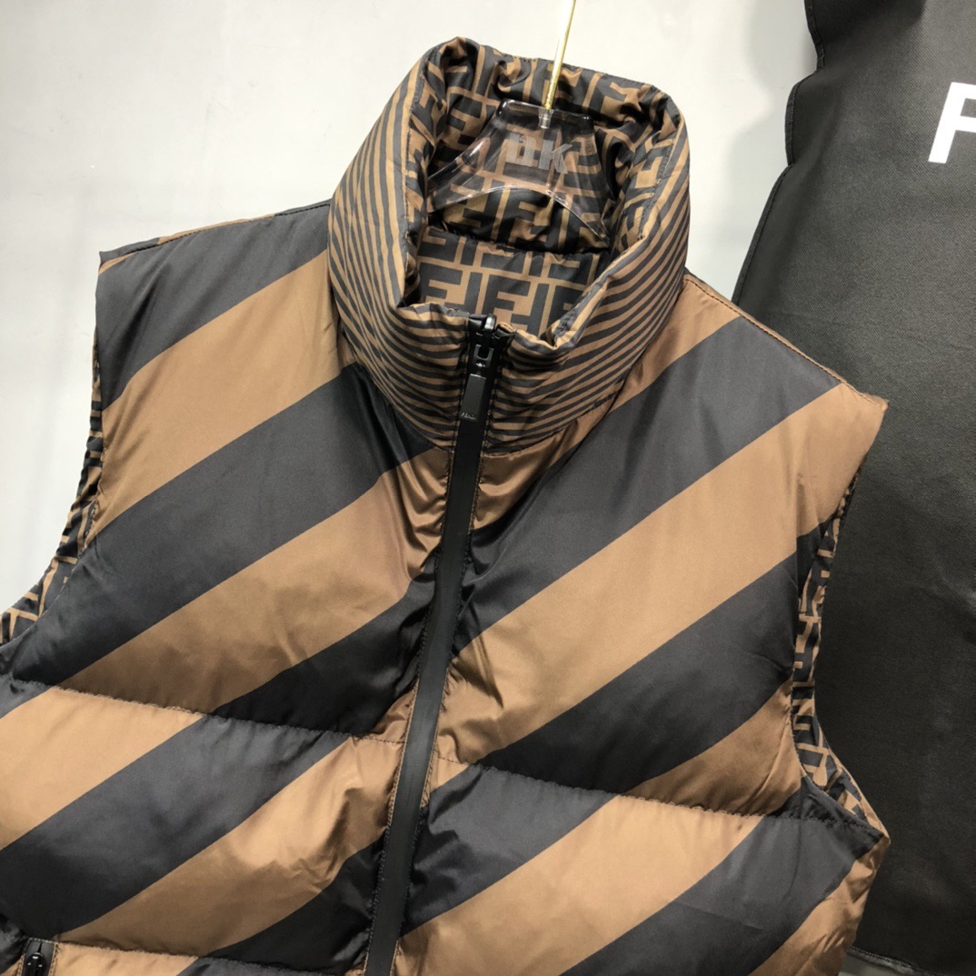 Down vest Men Top Quality