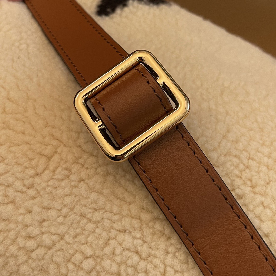 L*ouis V*uitton Top Bag