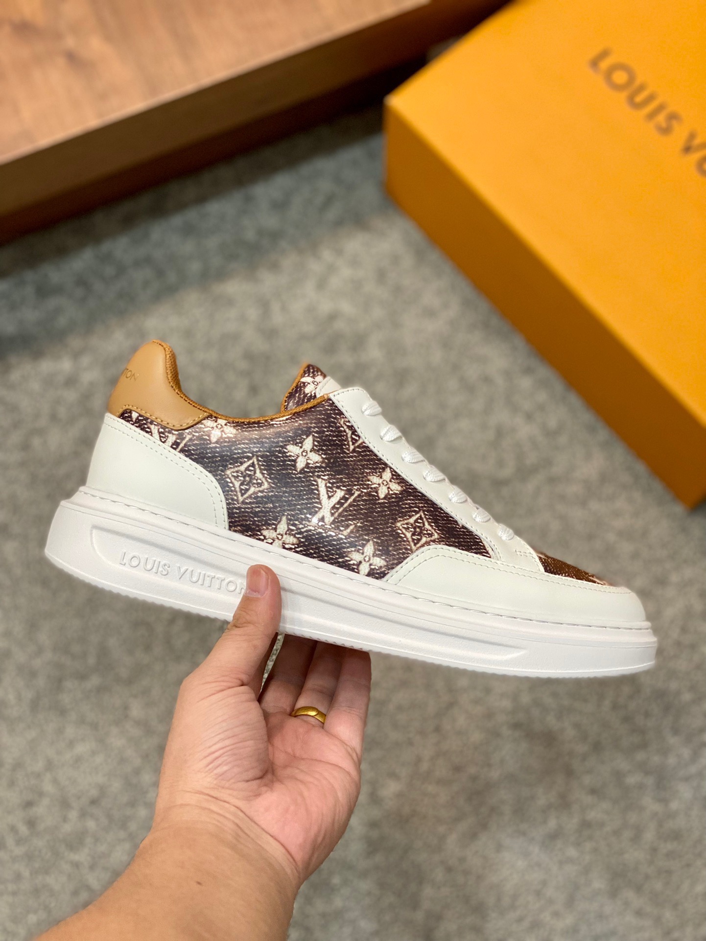 Men L*ouis V*uitton Top Sneaker