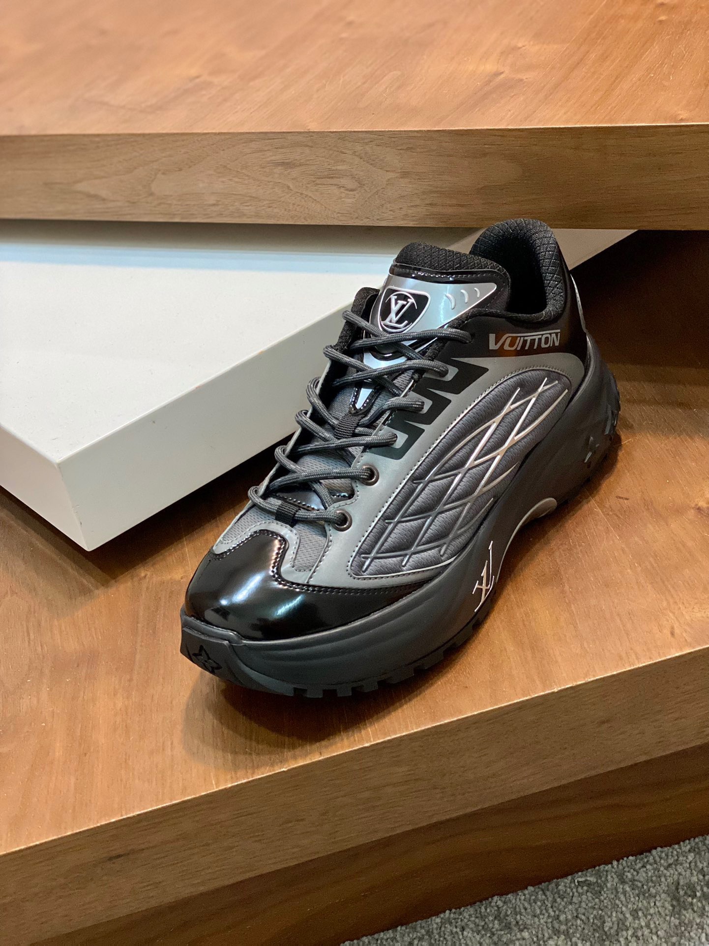 Men L*ouis V*uitton Top Sneaker