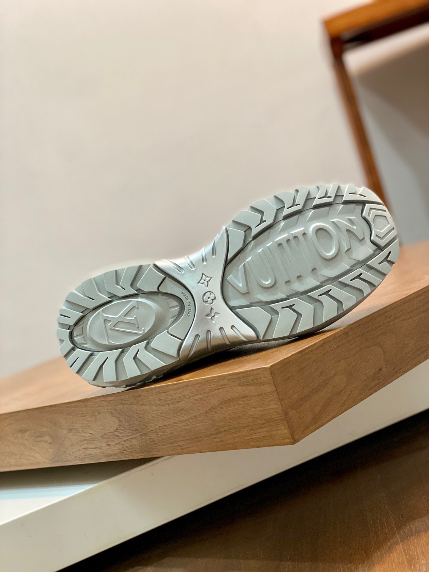 Men L*ouis V*uitton Top Sneaker