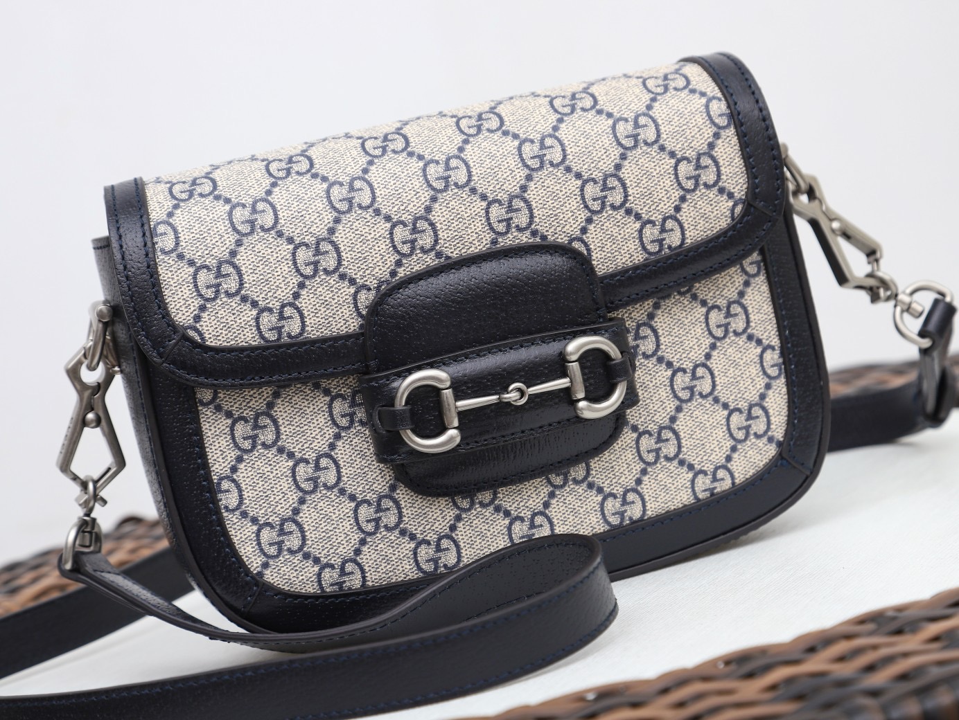 G*ucci Bag Top Quality 658574