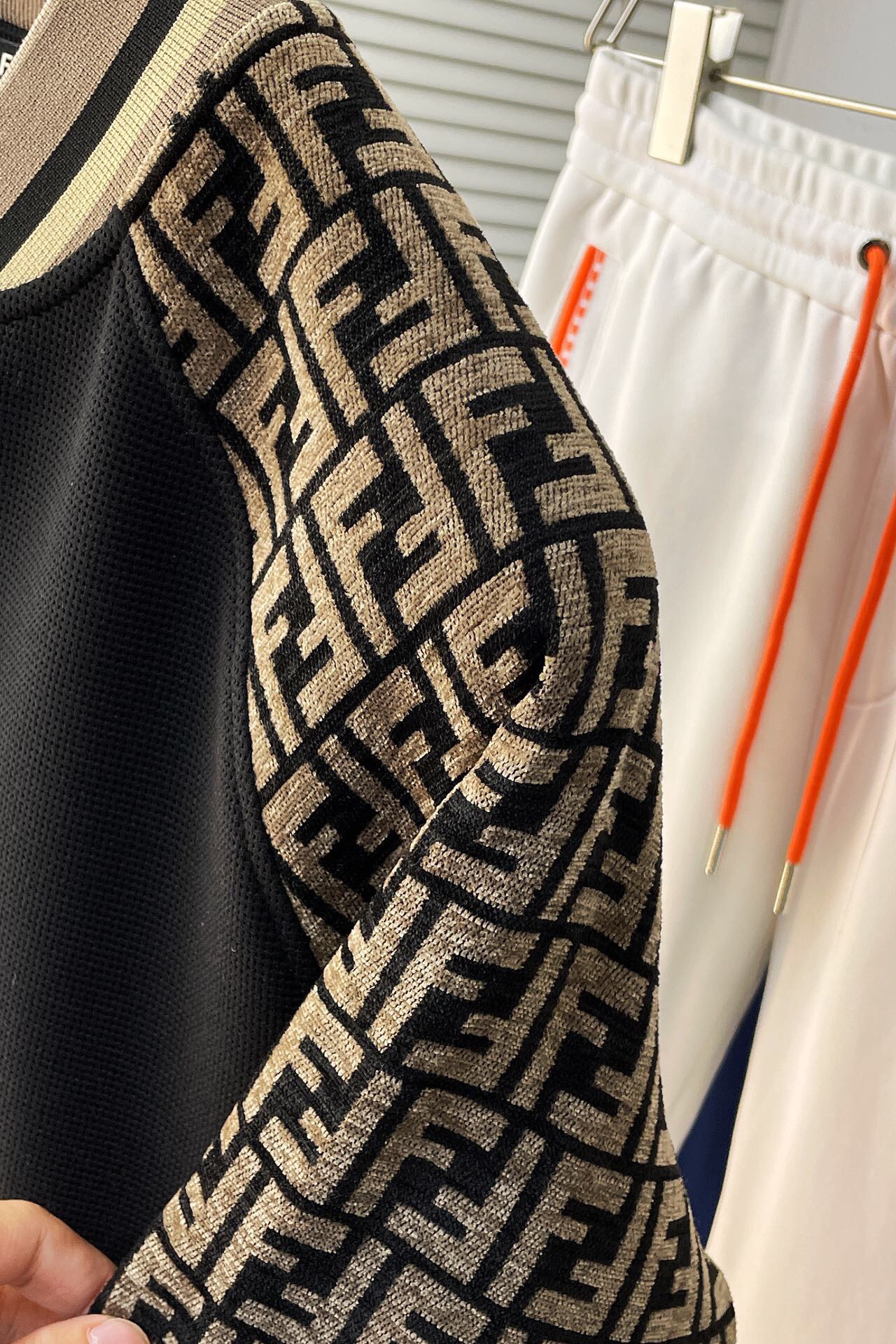 Men Jacket/Sweater Top Quality