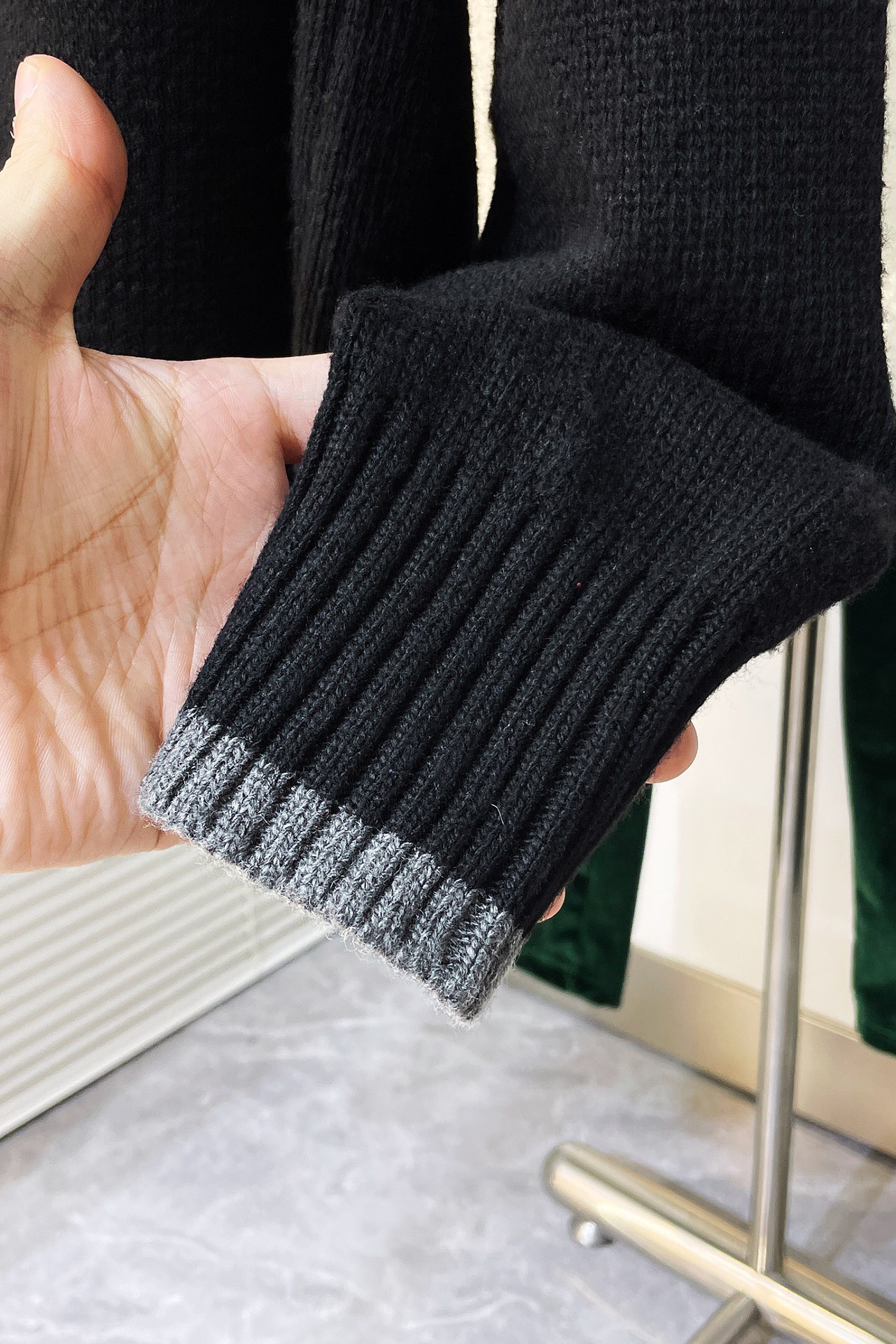 Men Women Sweater Top Quality ()