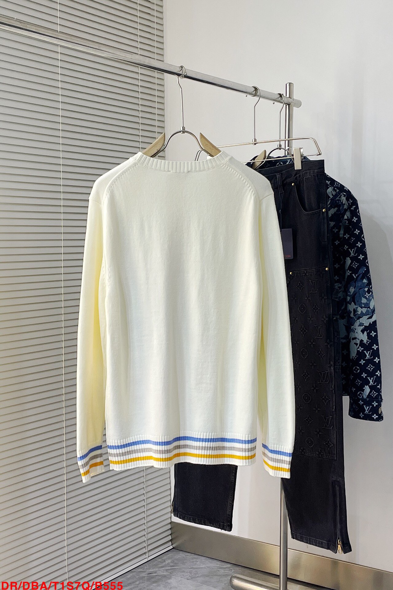 Men Women Sweater Top Quality ()