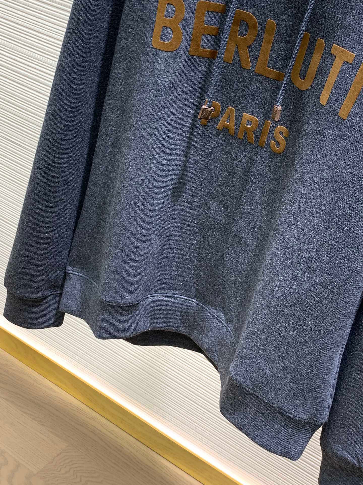 Men Sweater Top Quality ()