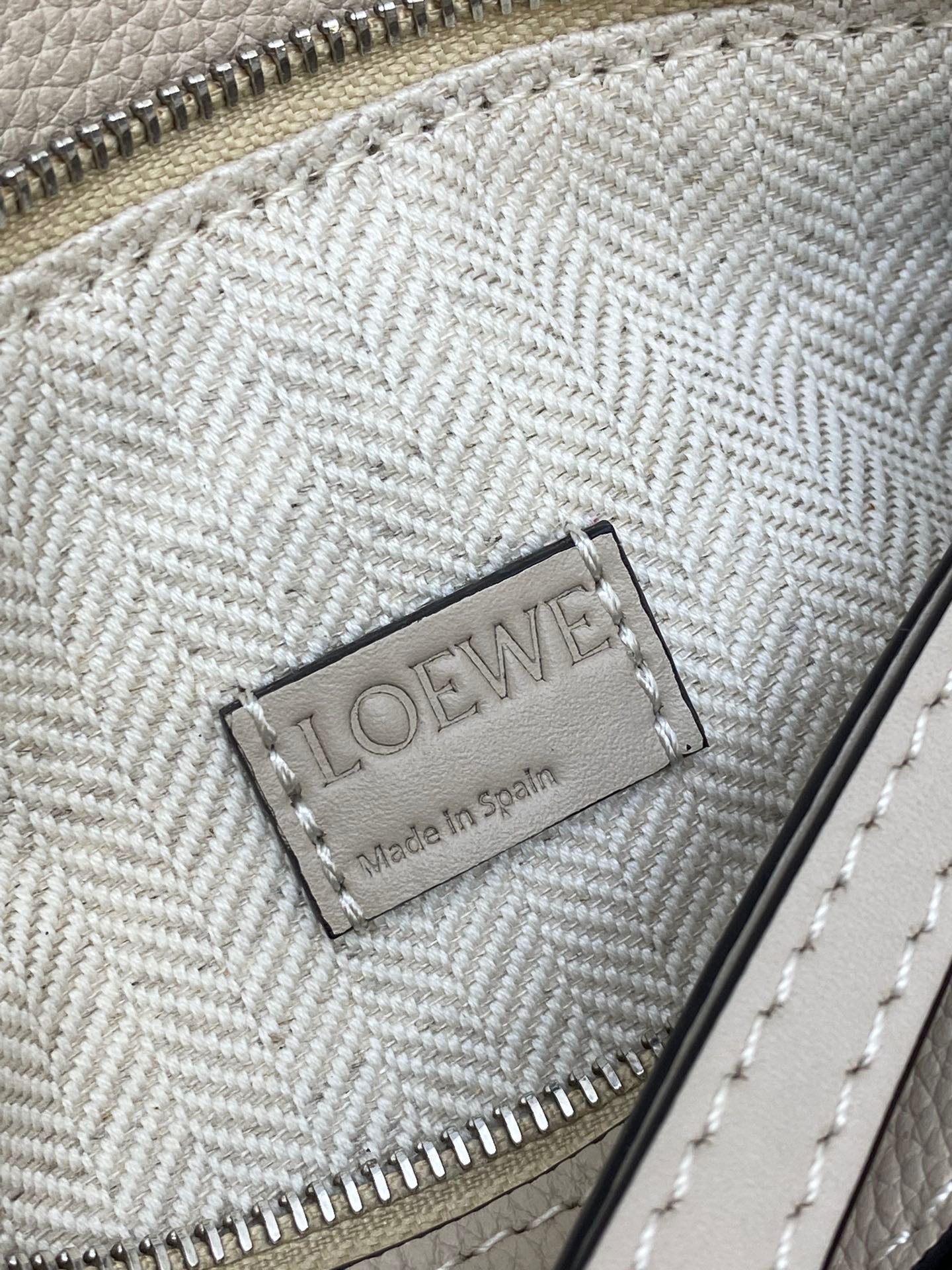 L*oewe Bag 9016 Top Quality