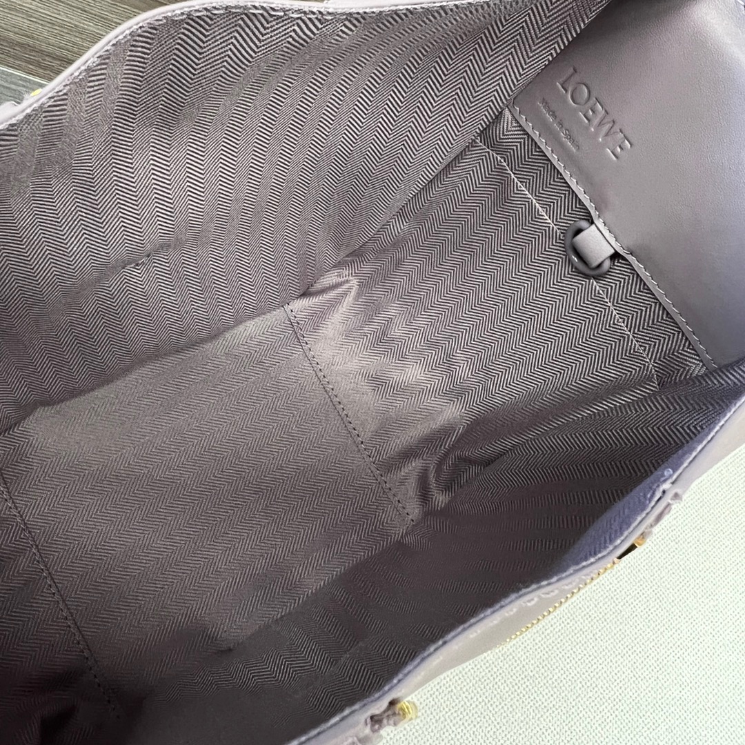 L*oewe Bag 652235 Top Quality