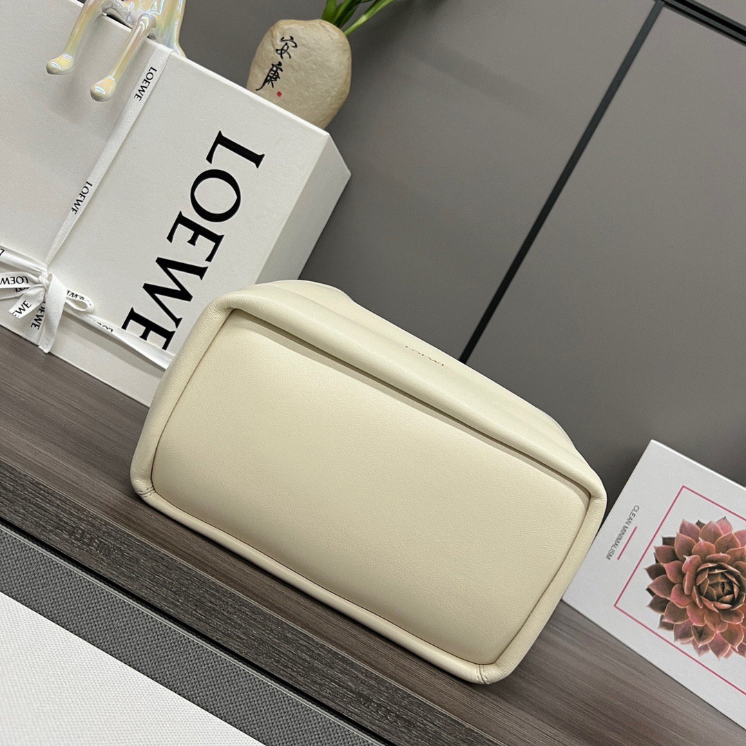 L*oewe Bag 652329 Top Quality