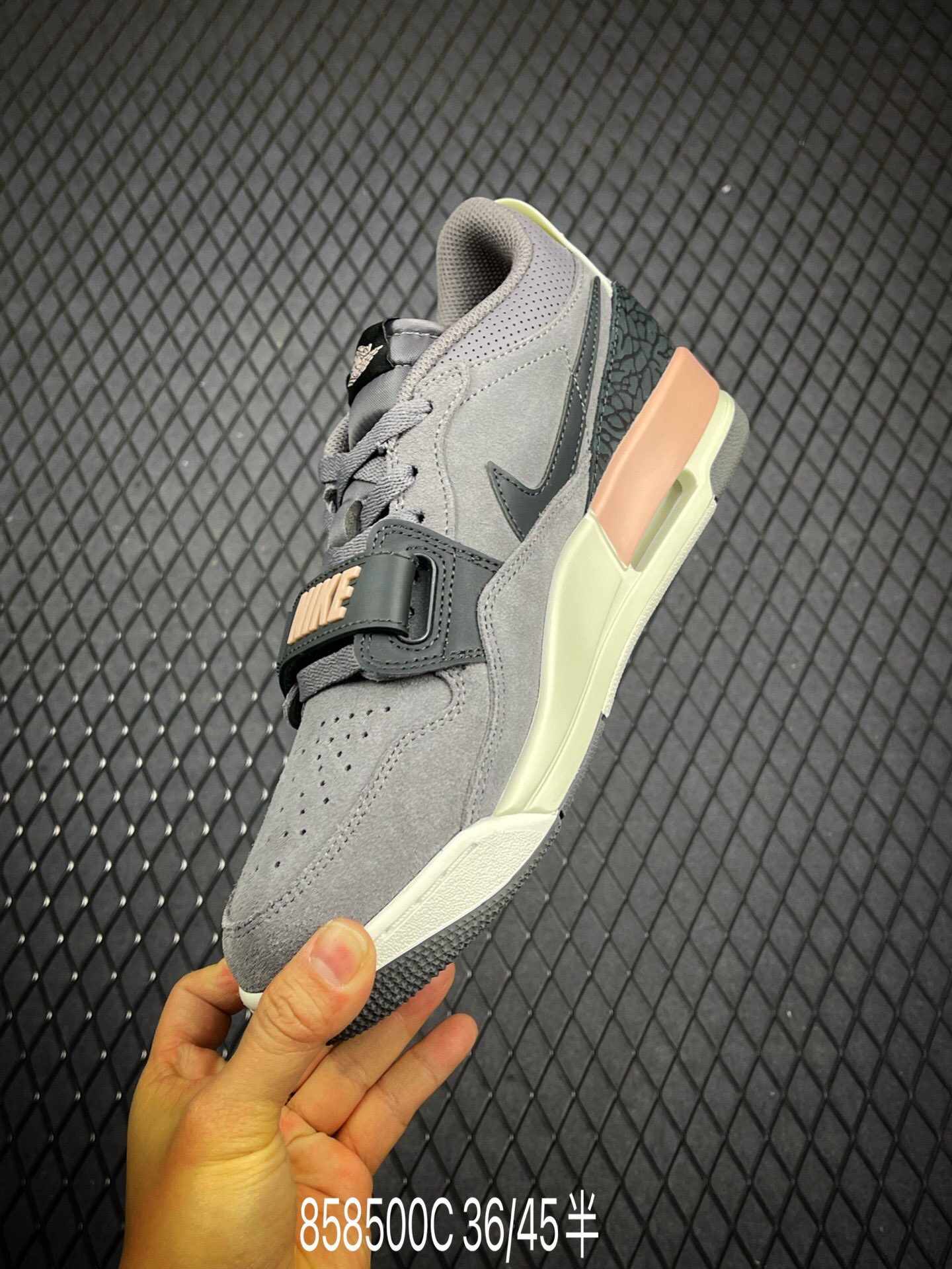 NIKE Air Jordan Legacy 312