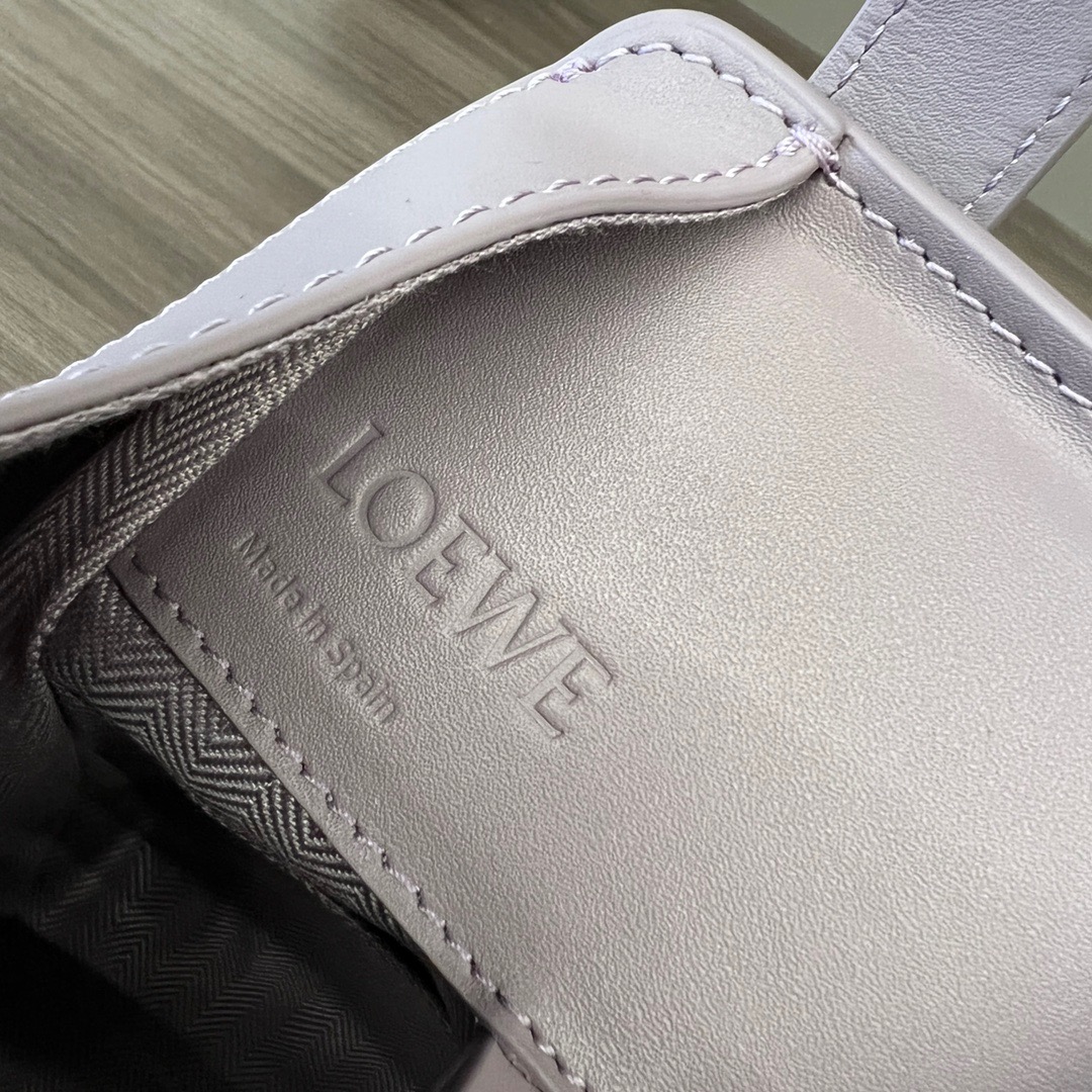 L*oewe Bag 652235 Top Quality