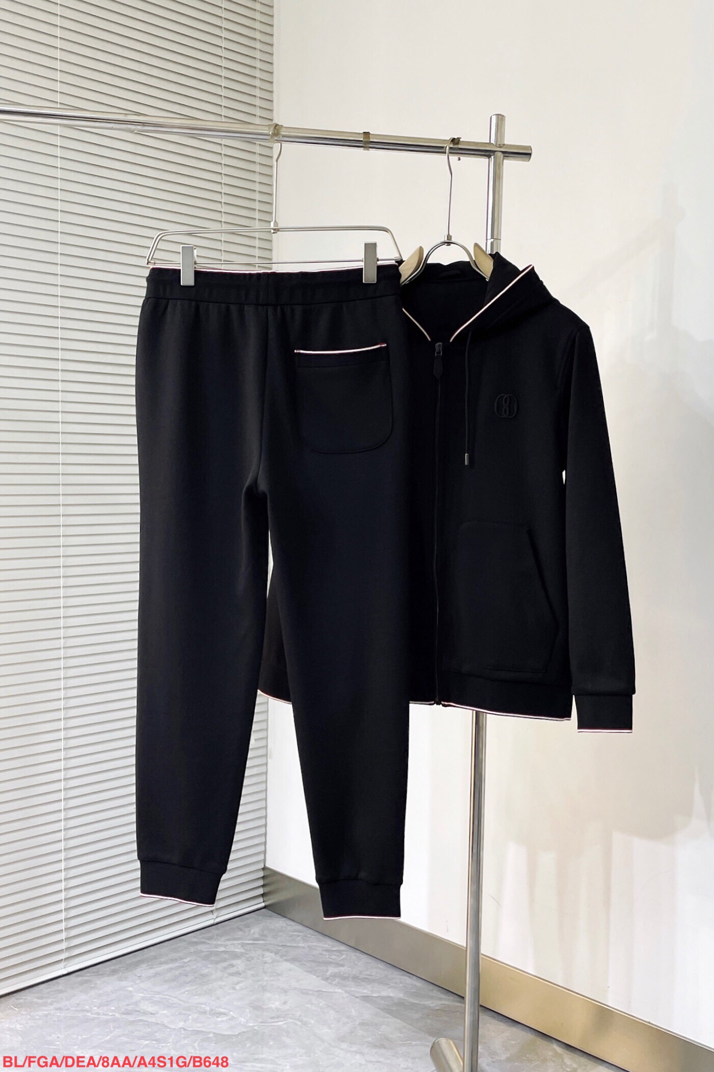 Men suits Top Quality