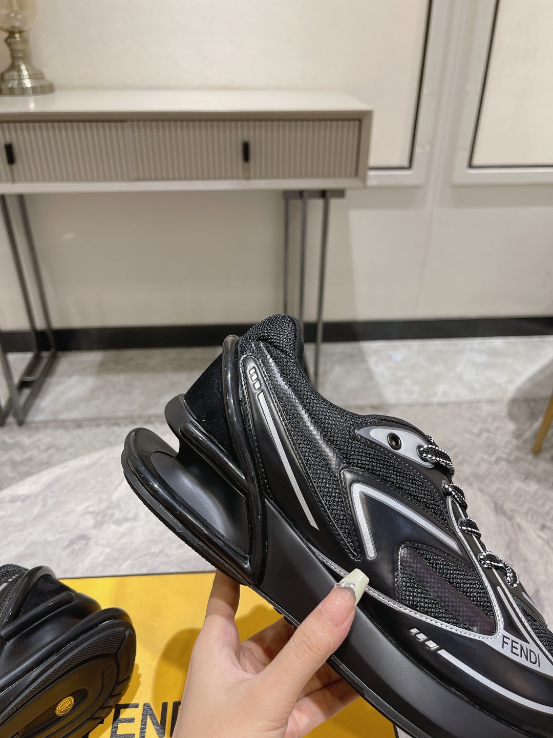 Men Women F*endi Top Sneaker