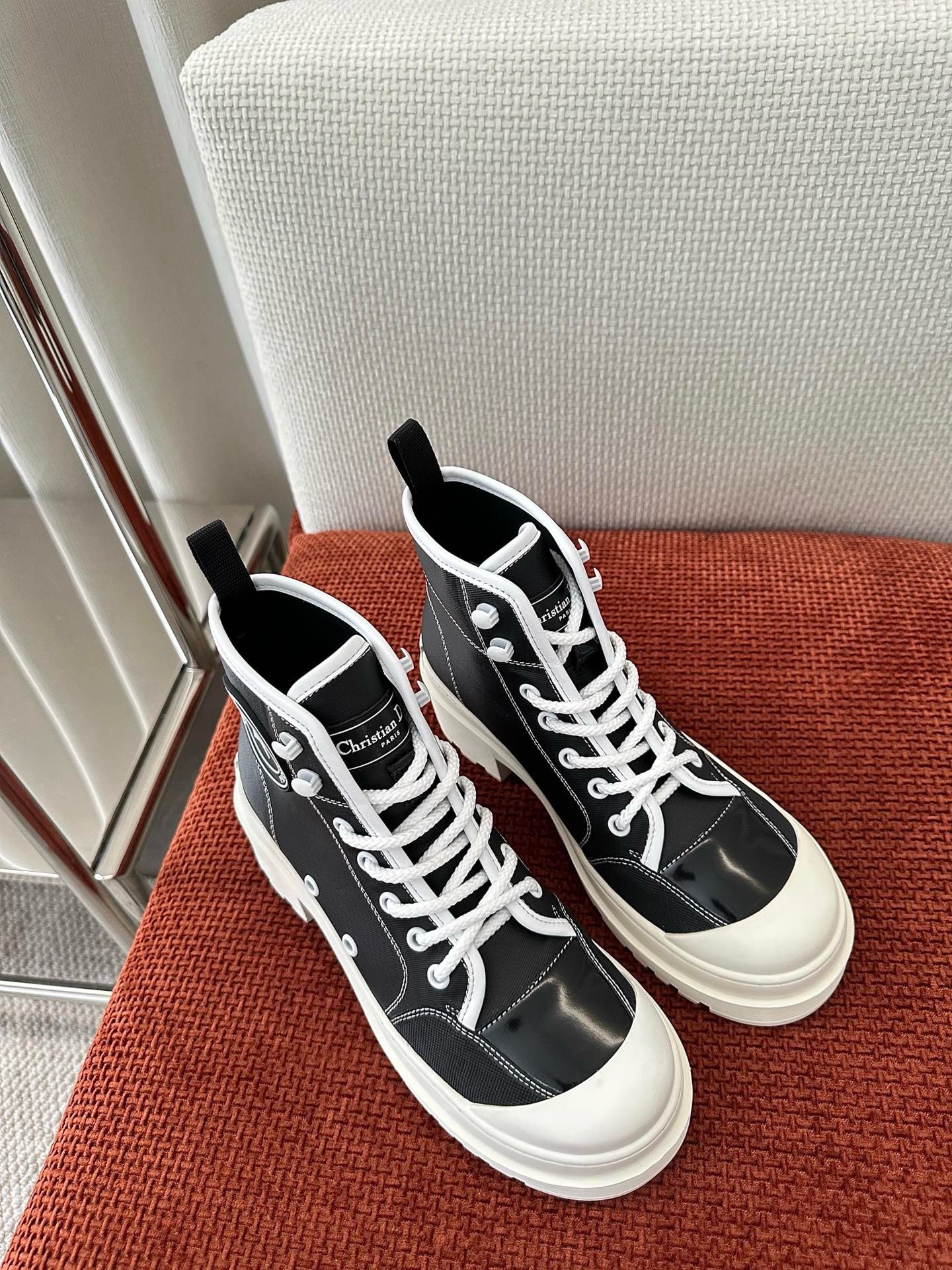 Women D*ior Top Sneaker