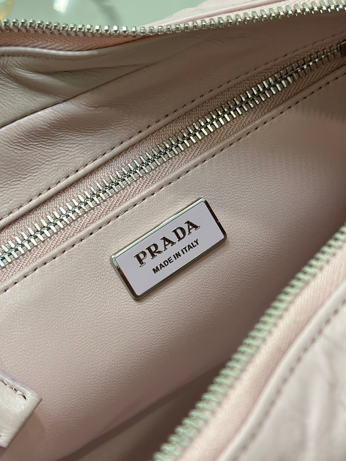 P*rada Bag Top Quality
