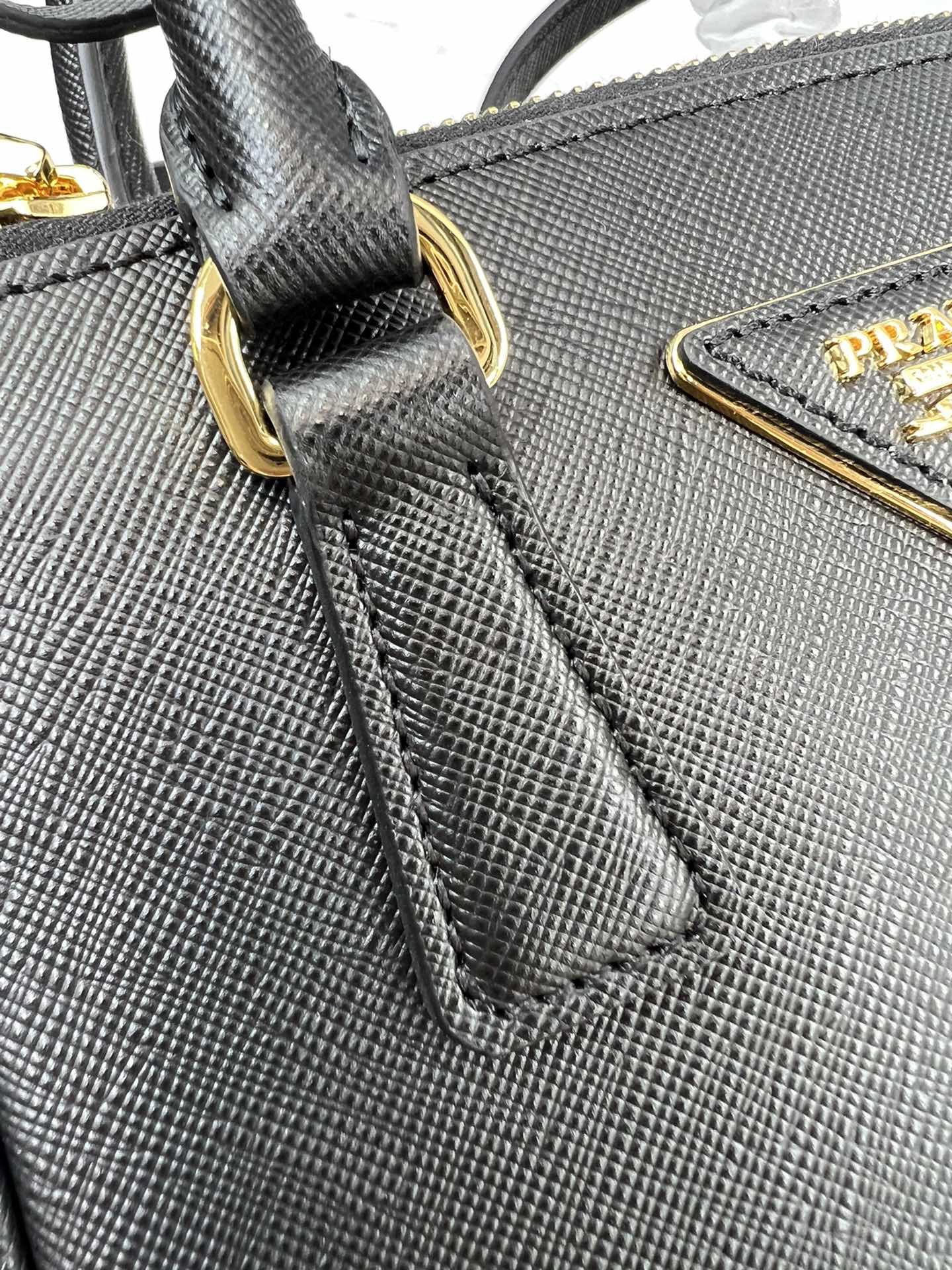 P*rada Bag Top Quality